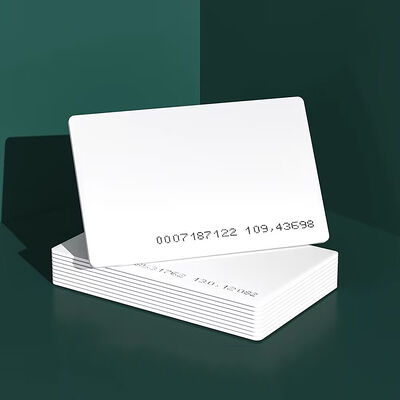 kopen Op maat gedrukte RFID NFC PVC Plastic Card Blank ID 13.56Mhz Chip Smart RFID NFC Kamer deur slot kaart Hotel toegangscontrole kaart online vervaardiging