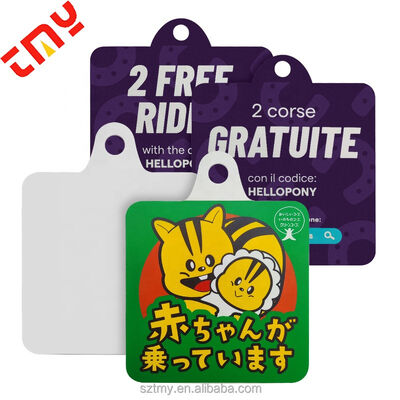 購入 カスタムビニールプラスチックPVCハングタグラベル、パーソナライズされたHD印刷、ラグジュアリーパターンロゴ、エコフレンドリー、型抜き形状 オンライン製造