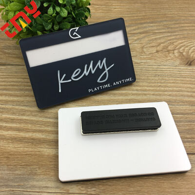 Beli Lencana Nama Akrilik Kosong Kustom yang Dapat Digunakan Kembali dengan Pin Pengaman dan Jendela Plastik PVC Akrilik Lencana Nama dengan Magnet pembuatan online