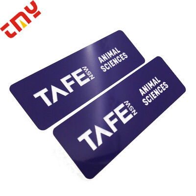 comprar Impresión personalizada de plástico de PVC de seguridad de lapiz pin nombre de la insignia para el personal de la empresa fabricación en línea