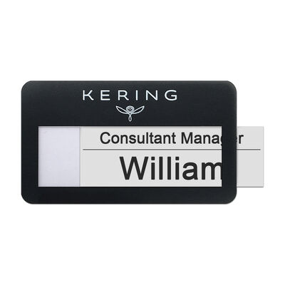 kopen Custom Full Color Digital Printed Plastic Window Name Tag met Magnetische Achterkant en Custom Vorm voor Personeel online vervaardiging